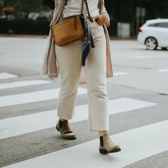 BLUNDSTONE 1974 Stone nubuck ankle womens chelsea boot US size 8.5 - Picture 15 of 16